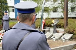 Obchody 77 rocznicy zbrodni katyńskiej - Grób Policjanta Polskiego, Katowice 21.04.2017 r