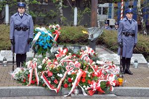 Obchody 77 rocznicy zbrodni katyńskiej - Grób Policjanta Polskiego, Katowice 21.04.2017 r