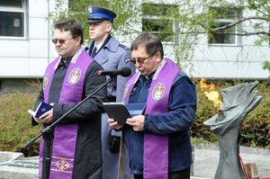 Obchody 77 rocznicy zbrodni katyńskiej - Grób Policjanta Polskiego, Katowice 21.04.2017 r