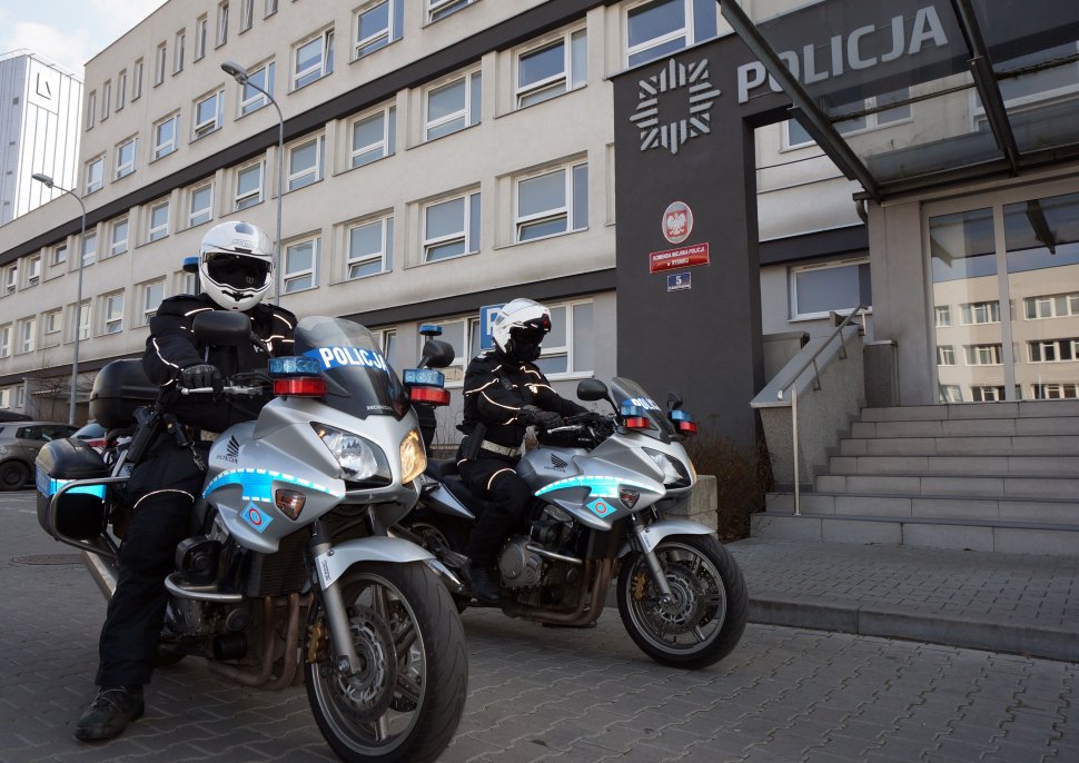 Motocykliści tuż przed rybnicką komendą.