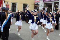 Fotografia kolorowa. Zdjęcie ilustruje Obchody Święta Konstytucji 3 Maja.