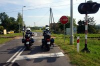 Policjanci na motocyklach podczas niedzielnej służby.