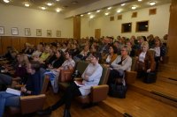 Nauczyciele, pedagodzy uczestniczący w konferencji.