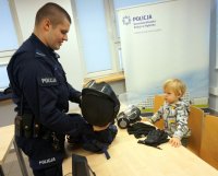 Rybniccy policjanci spełnili marzenie 3-letniego Leosia