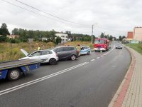 Zderzenie czołowe dwóch pojazdów w dzielnicy Rybnika, Niedobczycach.