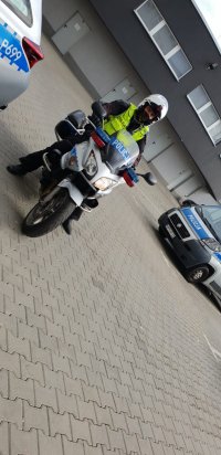 Policjant na motocyklu