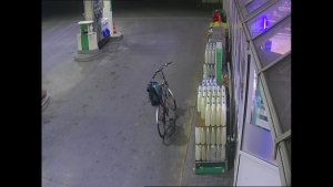 Podejrzewany o kradzież rowerów.