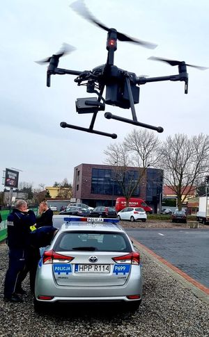 Policyjny dron podczas działań NURD.