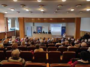 Rybnik, Biblioteka Miejska, spotkanie z seniorami w ramach Rybnickiego Panelu Senioralnego.