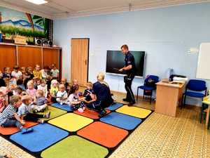 Spotkanie dzieci z policjantami w Przedszkolu numer 42 w Rybniku.