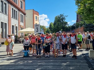 Grupa Pielgrzymów wyrusza z Rybnika na Jasną Górę.