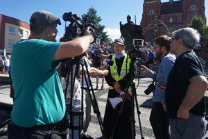 Media podczas wywiadu z Księdzem, tuż przed Pieszą Rybnicką Pielgrzymką na Jasną Górę.