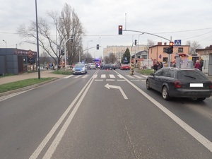 Rybnik, skrzyżowanie ulic Budowlanych z Kominka - miejsce zdarzenia drogowego.