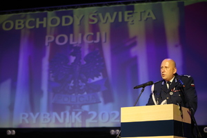 Na zdjęciu zakończenie uroczystości z okazji Święta Policji.