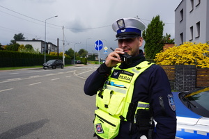 Na zdjęciu policjant z Wydziału Ruchu Drogowego.