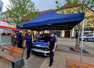 Na zdjęciu rybnickie policjantki.