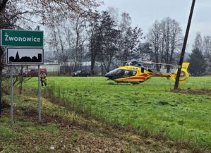 Na zdjęciu helikopter Lotniczego Pogotowia Ratunkowego.