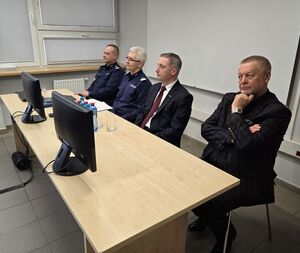 Na zdjęciu Pan Komendant Wojewódzki Policji w Katowicach, Komendant Miejski Policji w Rybniku, Starosta Rybnicki oraz Prezydent Miasta Rybnika.