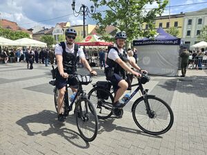 Policjanci na rowerach.