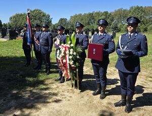Na zdjęciu ostatnie pożegnanie asp. szt. Rafała Bajor.
