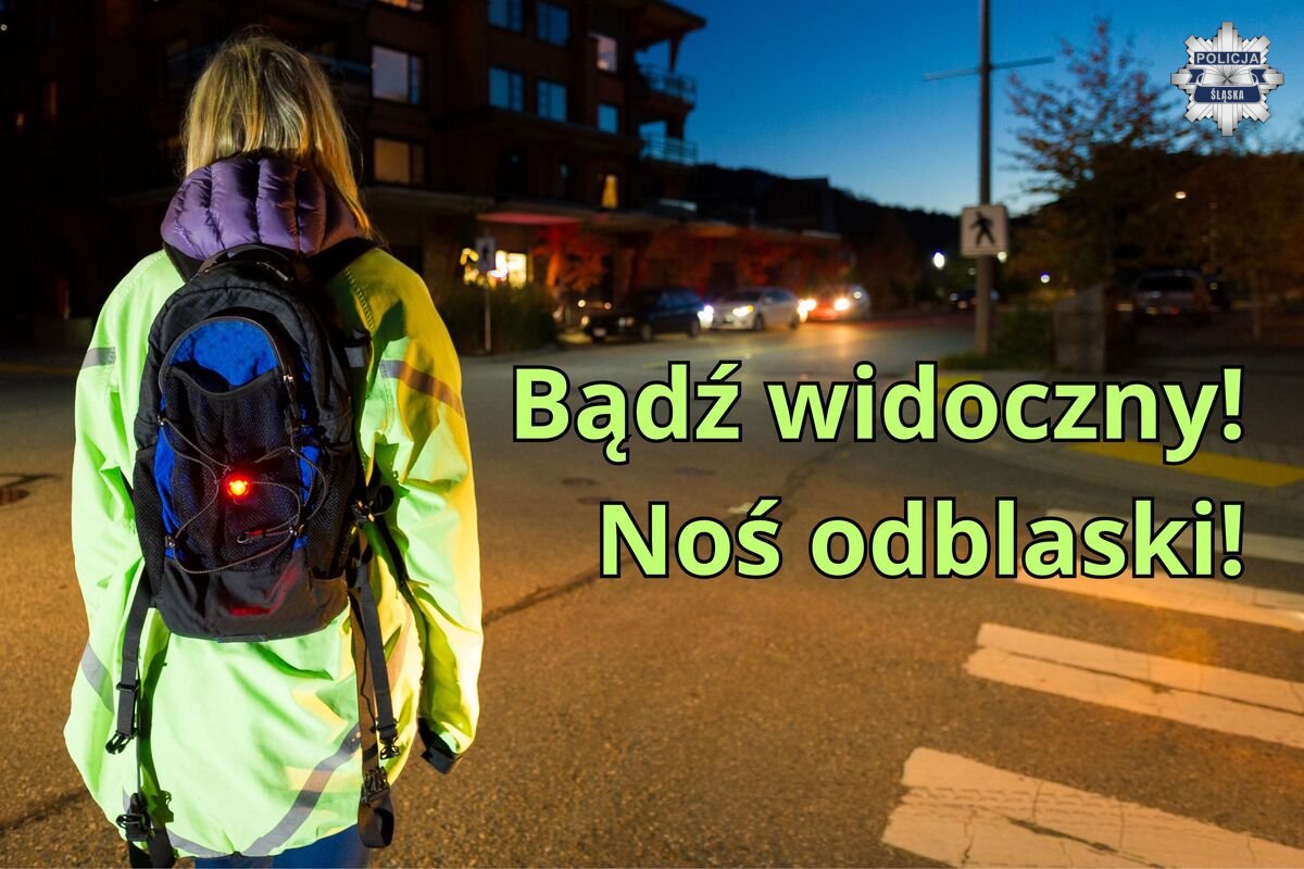 Piesi w jesieni: noś odblaski, by być widocznym